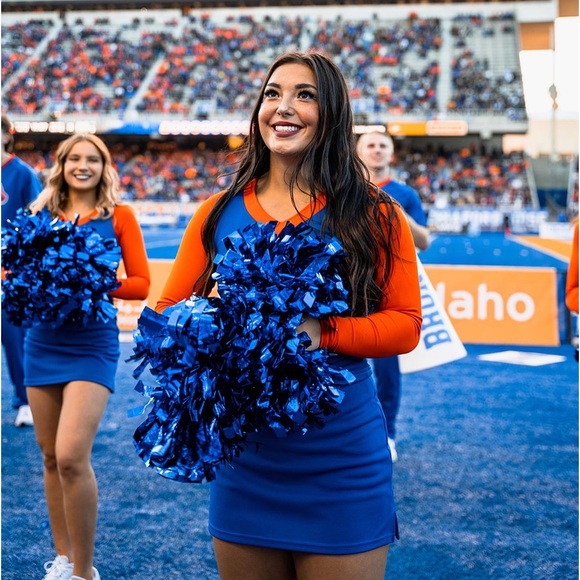 Meet your Posher, Tegan - Picture 3 of 6